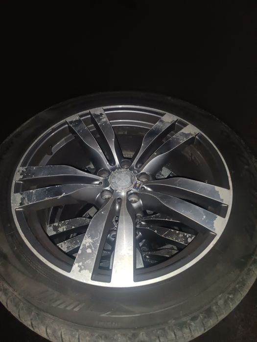 Продам резину стояла на BMW X5