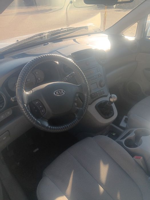 Kia carens 2.0D на части