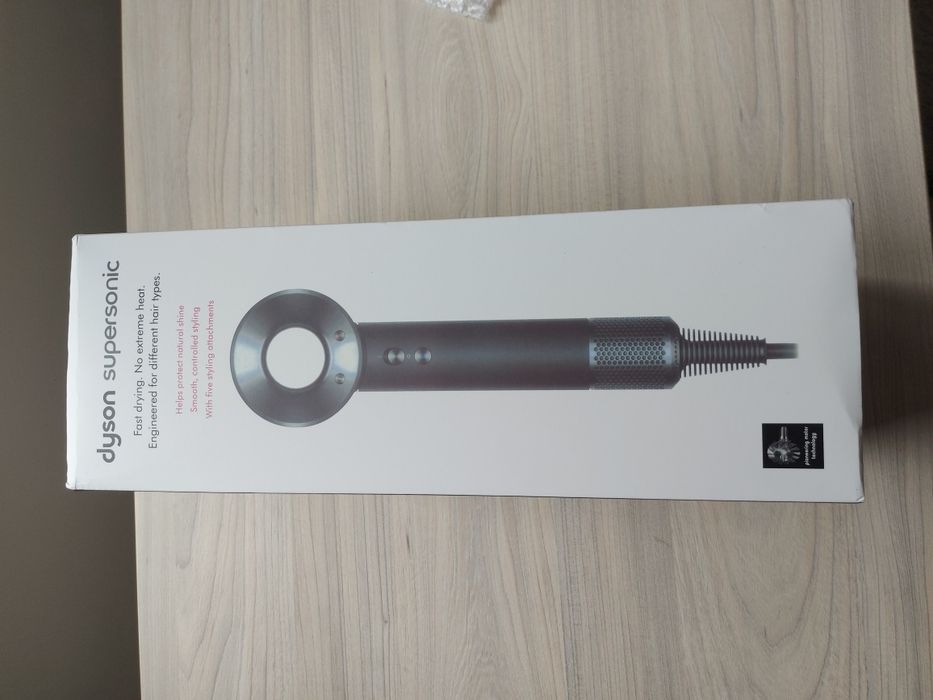 Vând dyson supersonic