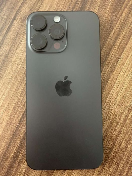 Iphone 15 PRO MAX като нов!