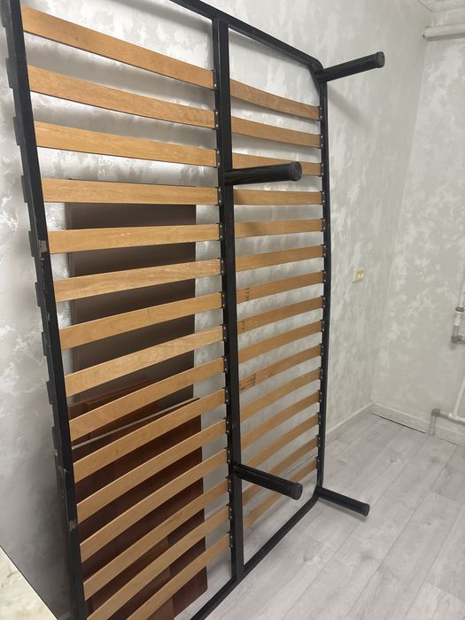 продажа кровати без матраса