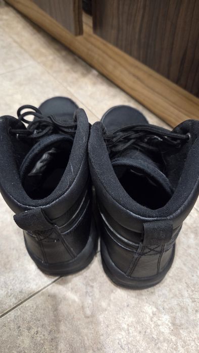 Зимни обувки Nike Manoa 38.5