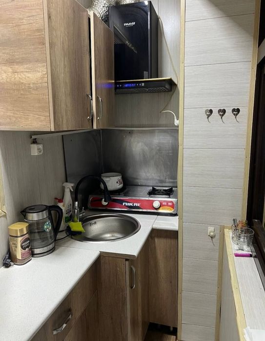 Сдаётся 1 комнатная со всеми удобствами на БУЗ  2. ЭКО  базар рядом
