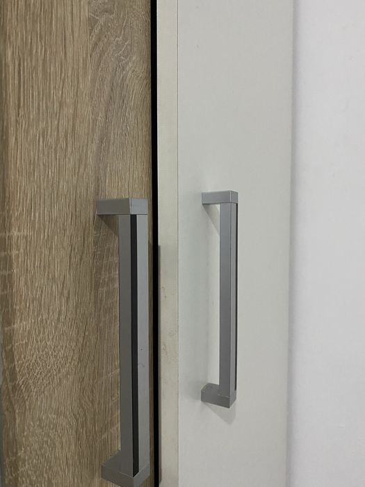 Продам Шкаф с тумбочками