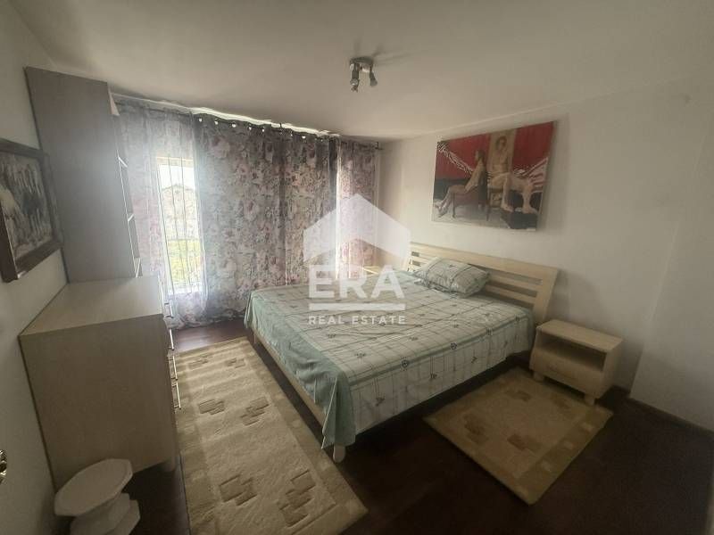 Дава се под наем Къща в с. Щръклево, Област Русе - 500 кв.м за 548.25 € - Снимка #4