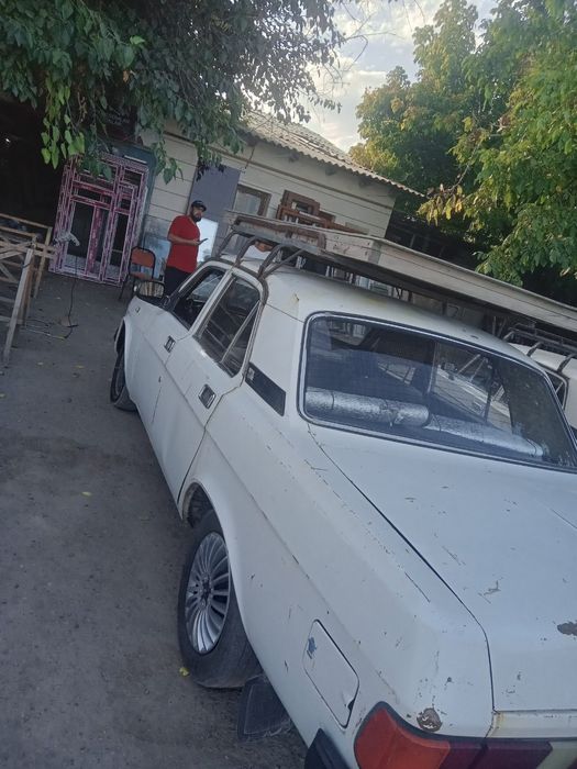 Gaz 31 029 Volga Sotiladi