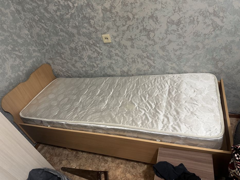 Продается односпальная кровать