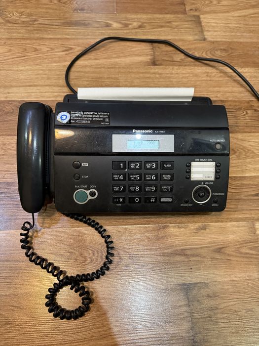 Факс Panasonic КХ-FT984CA в отличном состоянии.