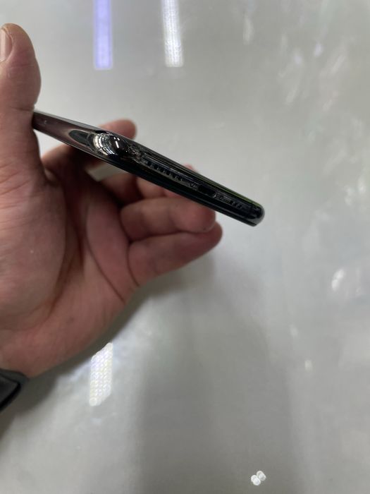 iphone 11 PRO (64ГБ) в идевльном состояний