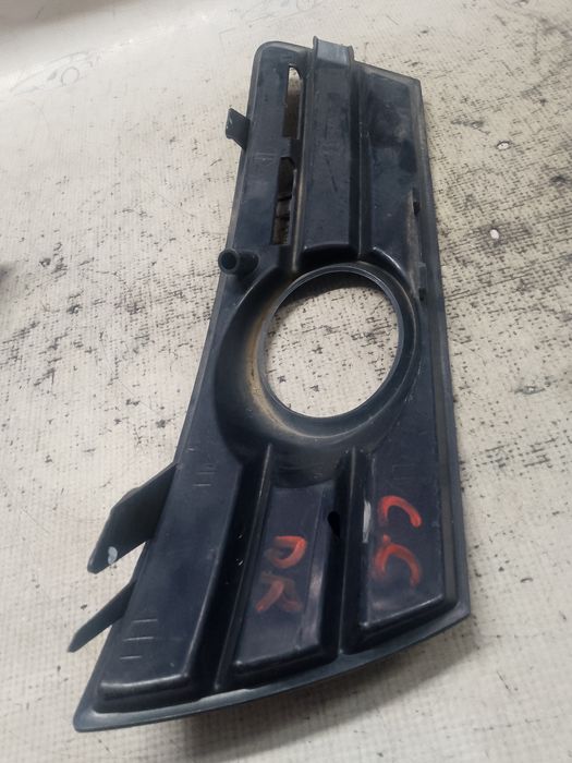 grila proiector dreapta volkswagen passat cc 2012