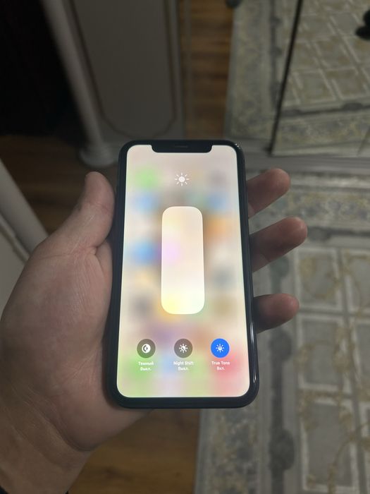 Продается Айфон 11  в отличном состояний 64гб