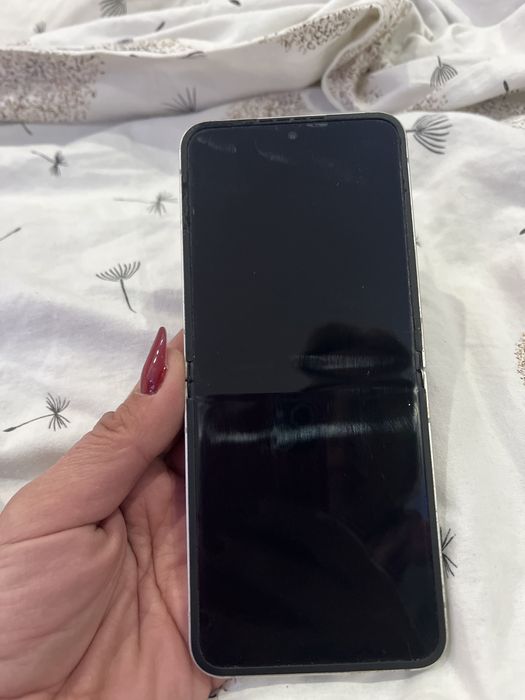 Самсунг Galaxy zflip 7