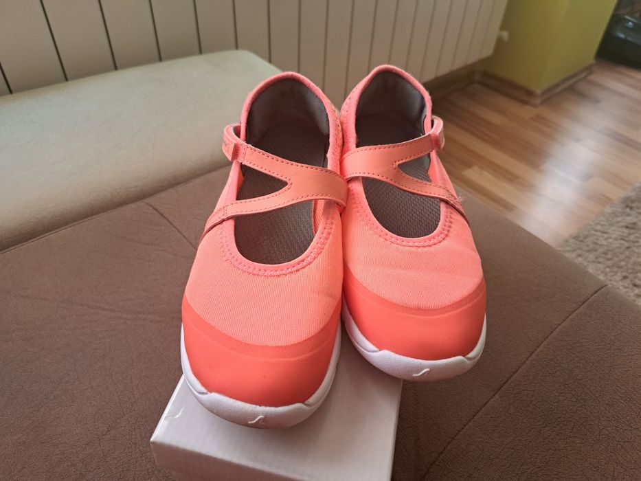 Олекотени обувки 38номер