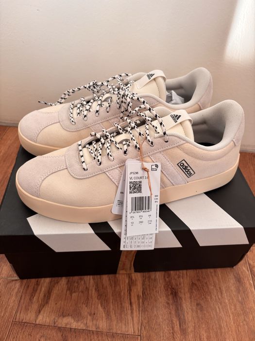 Чисто Нови Мъжки Обувки Adidas VL COURT 3.0 , 42,43,44,44,5 номер