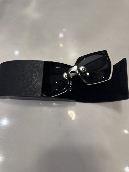 Слънчеви очила PRADA