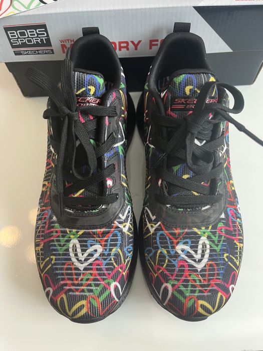 SKECHERS нови 37 номер