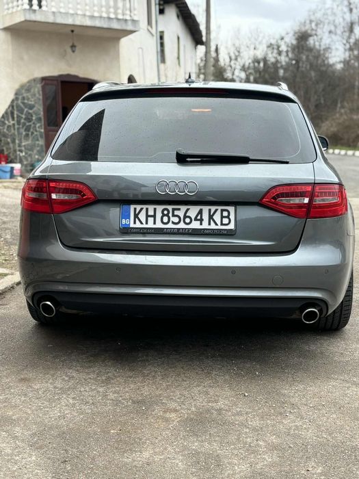Продавам Ауди А4 б8.5