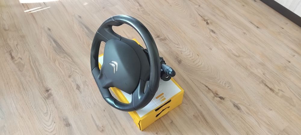 Мултифункционален волан с аербег airbag и лентов кабел + лост за мигач