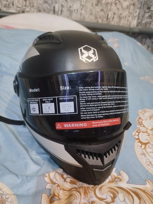 ..Мотошлем AXK..