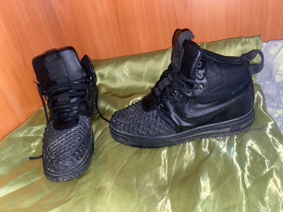 Продам ботинки найк