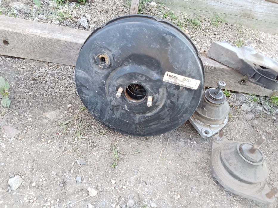 Запчасти на Ауди 80б4