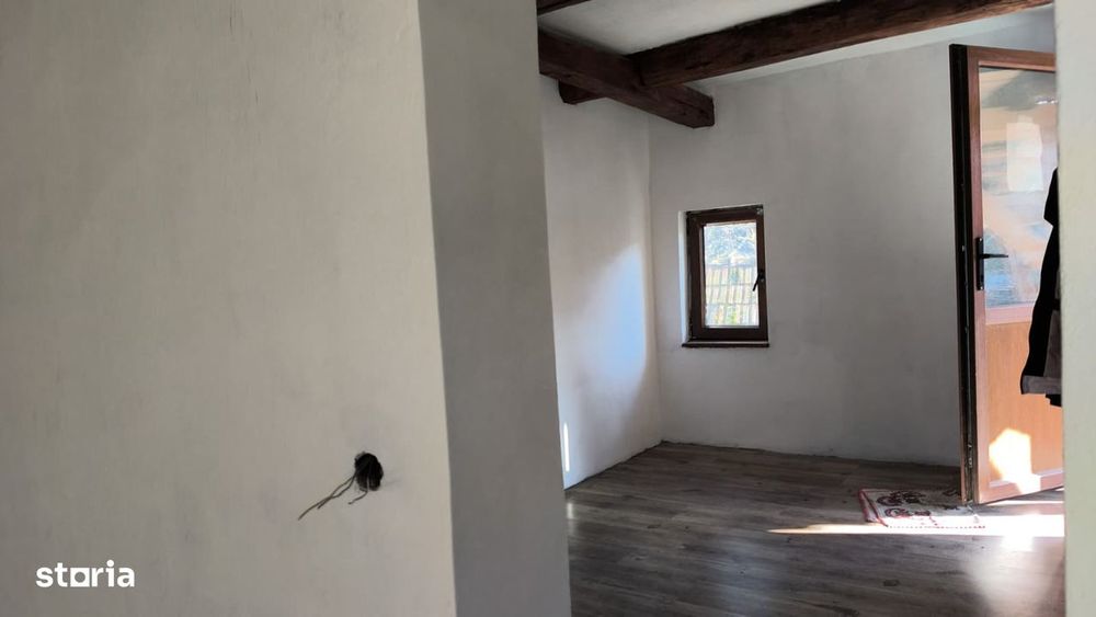 De vanzare 2 case intr-o curte in Silea NirajuluI