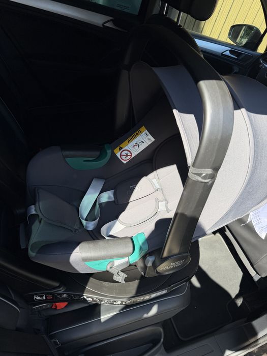 Scaun auto Britax Romer cu baza isofix