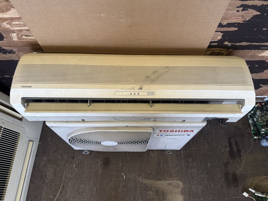 Aparat aer condiționat TOSHIBA 24000 btu invertor