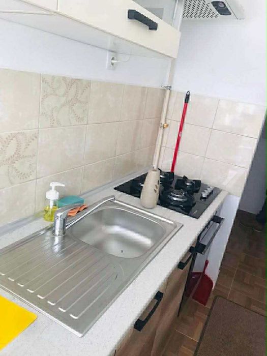 Închiriez apartament