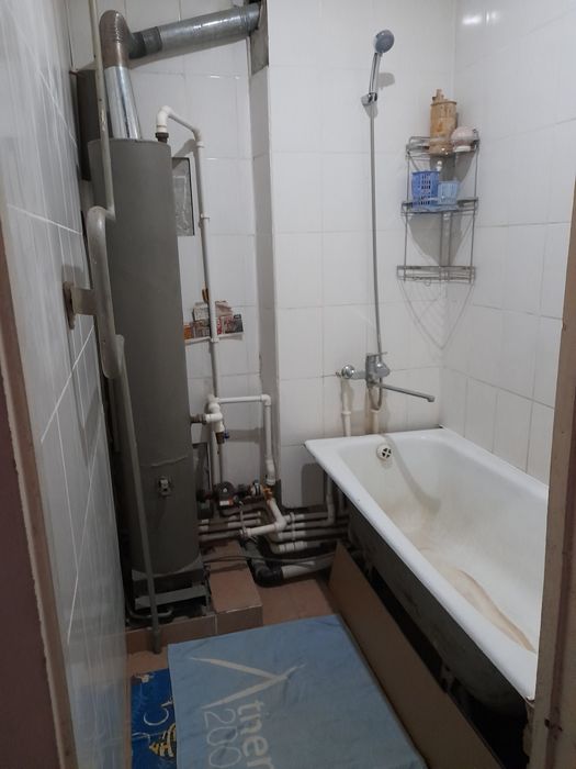 Uy srochna sotiladi,uy kafolati bilan.