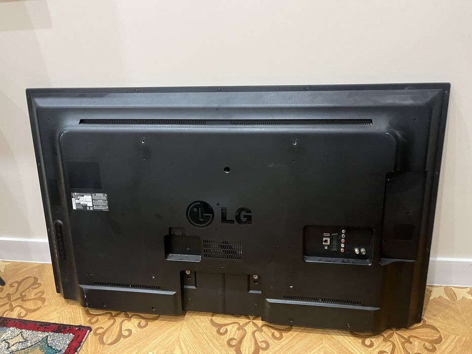 Телевизор LG.Хорошая
