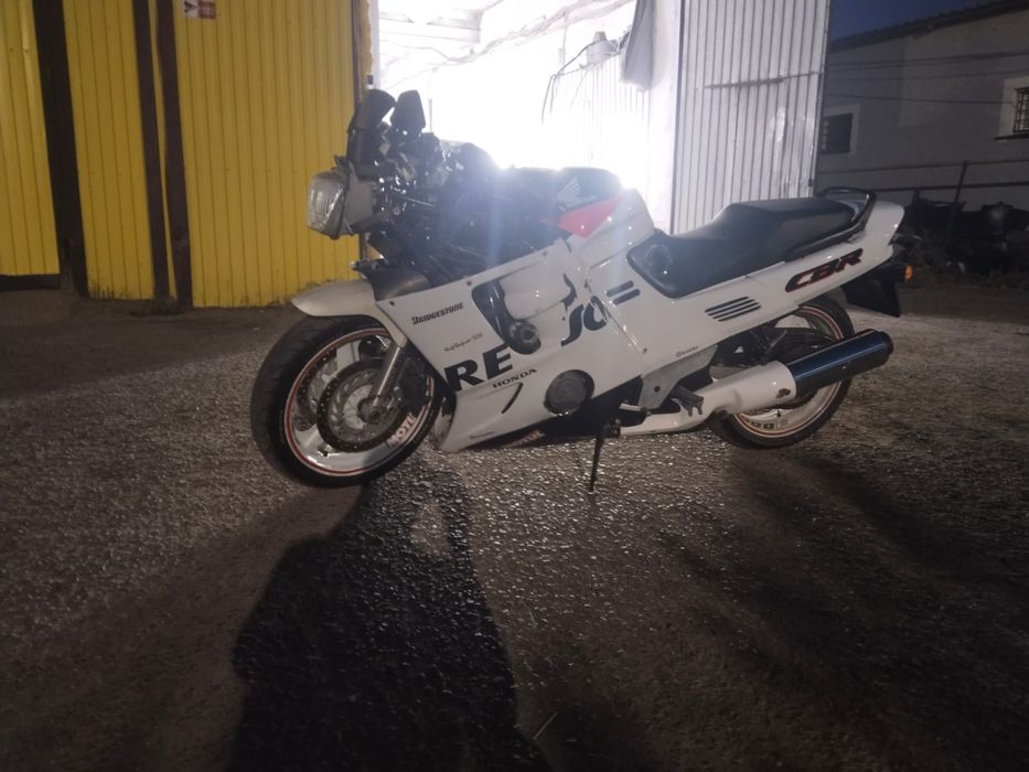 Продам Хонду 1000