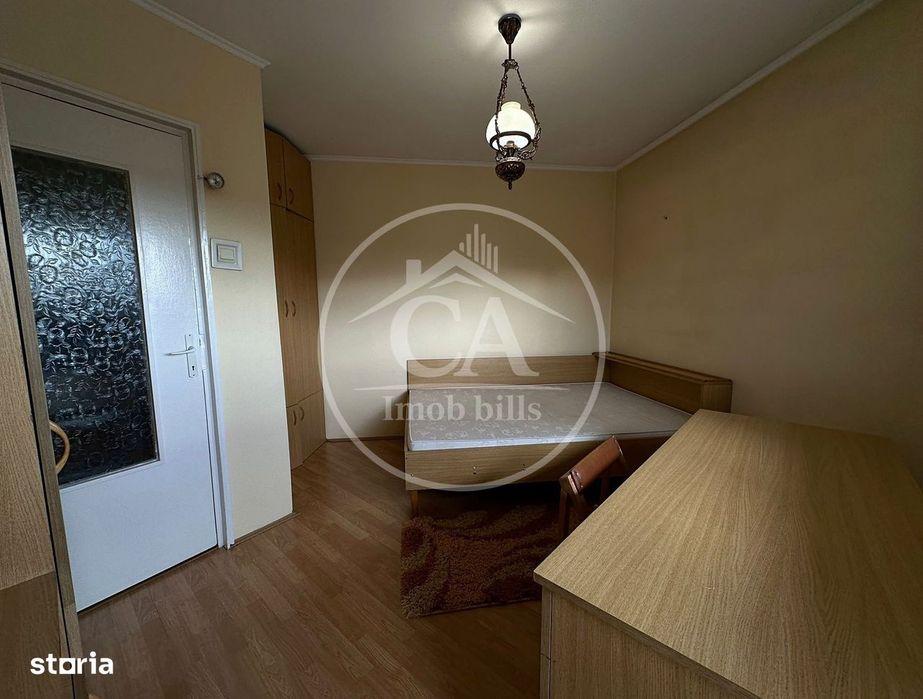 Apartament cu 3 camere de închiriat în zona Rogerius, Oradea.