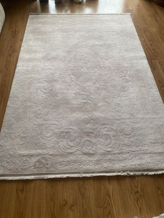 Продам ковер светло-розовый