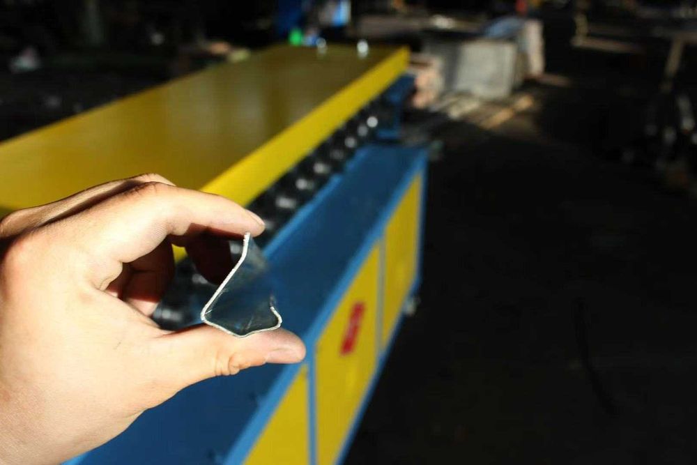 Станок для формования фланцев с общей пластиной TD-12,15