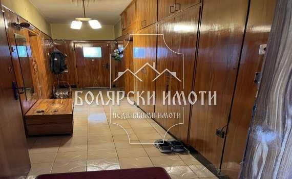 Продава се Тристаен апартамент в Велико Търново, Център - 115 кв.м за 1054 €/кв.м - Снимка #5