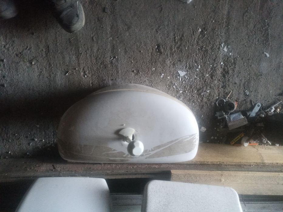 Бочек для унитаза