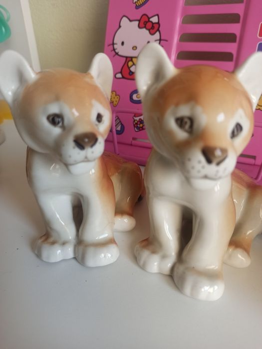 Статуэтки львята