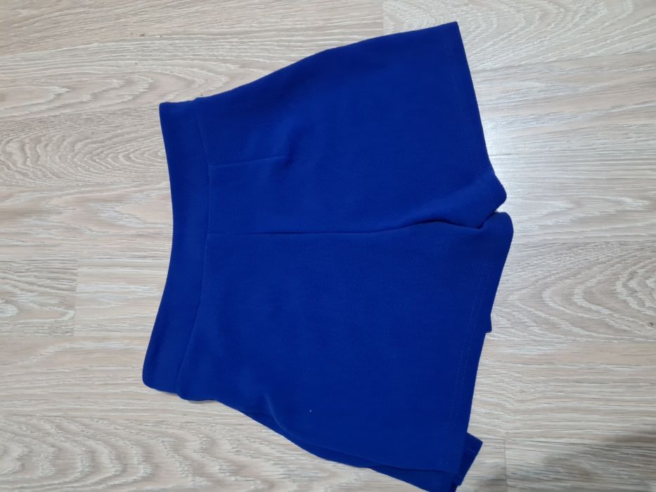 къси панталонки в синьо