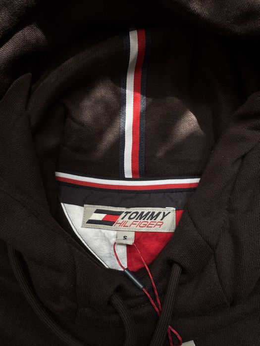 Нов мъжки суитчър Tommy Hilfiger, размер S