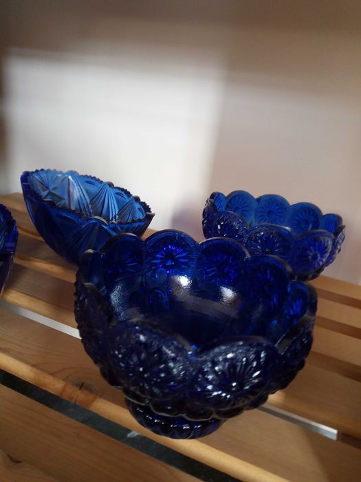 «Недорого» Шикарные вазы из синего стекла по 25 тыс 1шт