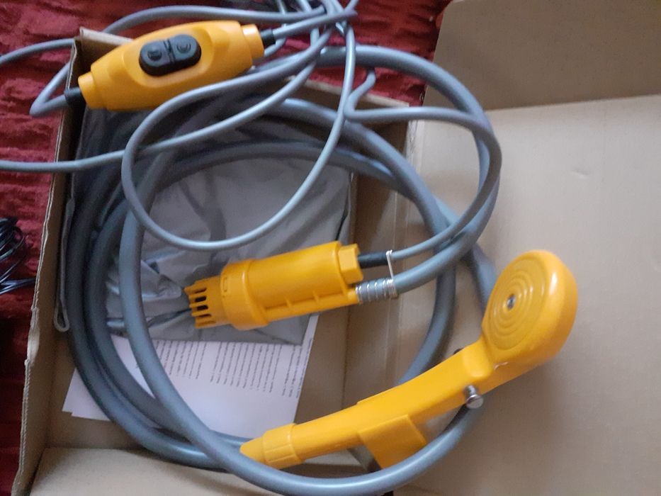 Dus portabil reîncărcabil electric