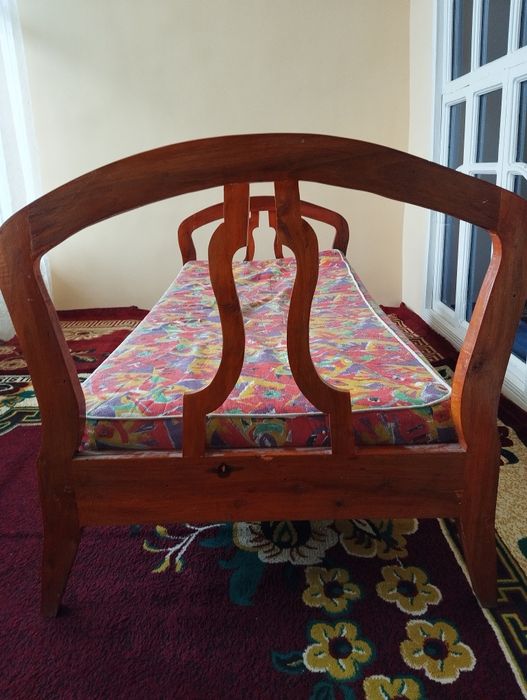 Кровать ручная работа. Бир кишилик