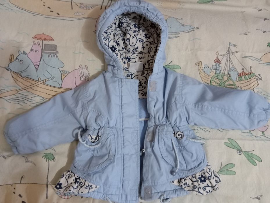 Детские куртки на девочку и комбинезон