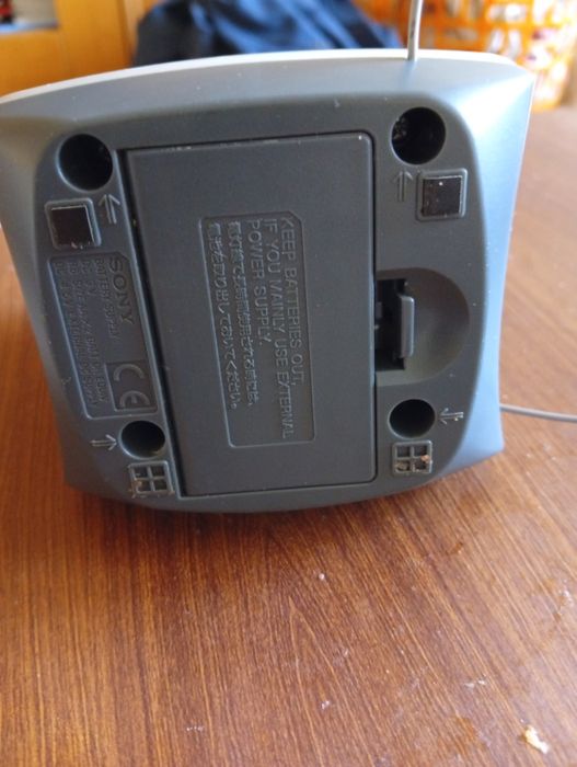 Radio cu ceas Sony  dream machine.