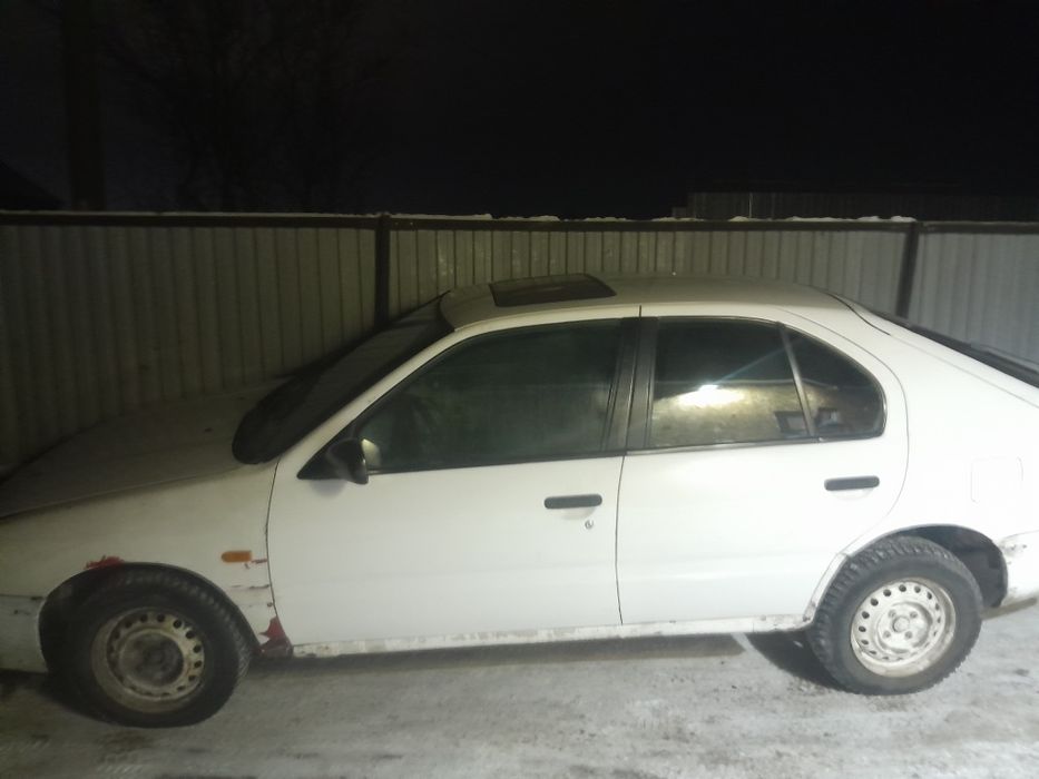 Nissan Primera P10