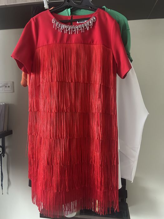 Шикарное платье для милых девушек