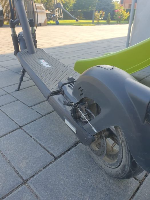 Vând trotineta electrica MYRIA Titan