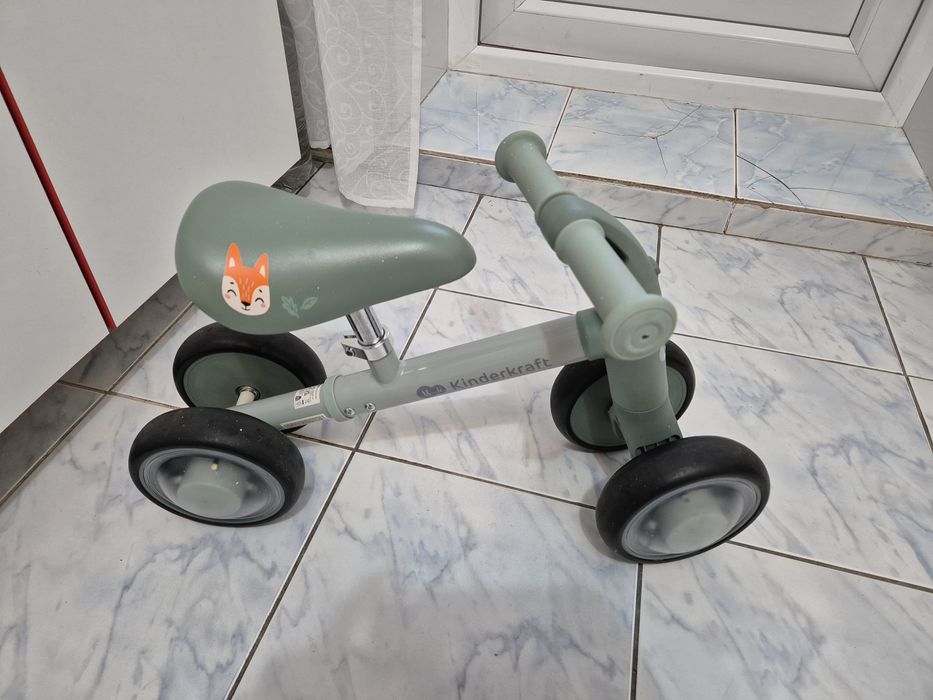 Bicicletă fără pedale Kinderkraft Cutie Flash