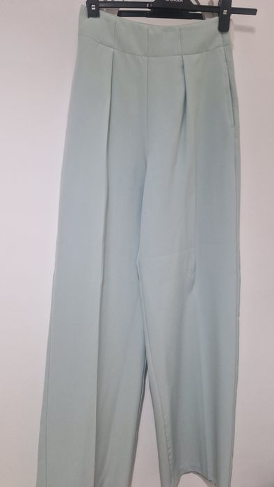 Pantaloni evazati ASOS